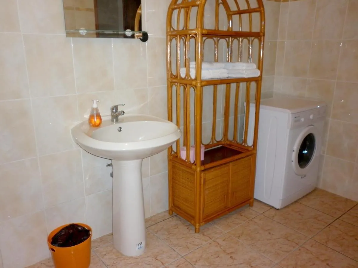 Apartment Appartement Confortable Pointe-Noire + Terrasse